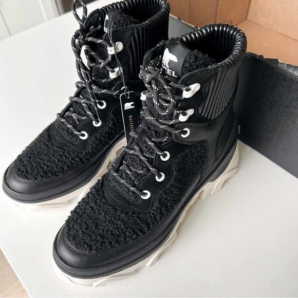 Sorel Brex Boot Cozy Lace in Black, Sea Salt - Picture 8 of 11